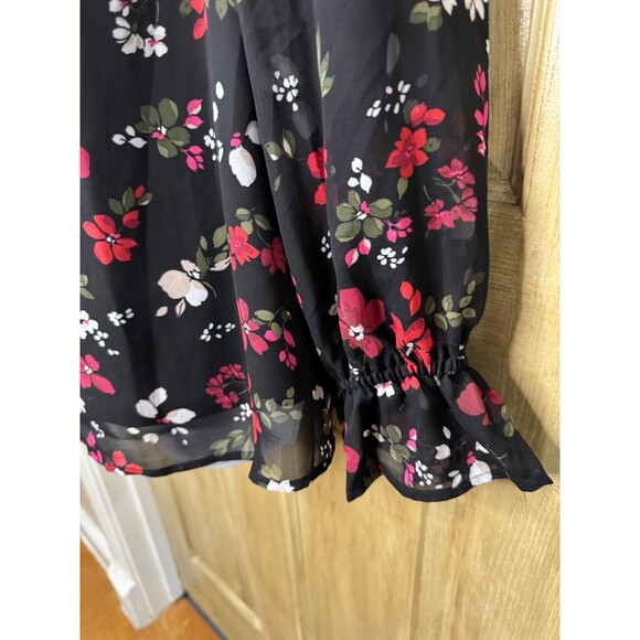 Lane Bryant Womens Black Red Floral Print Lace Sheer Lined Top Size 14 - Picture 4 of 7